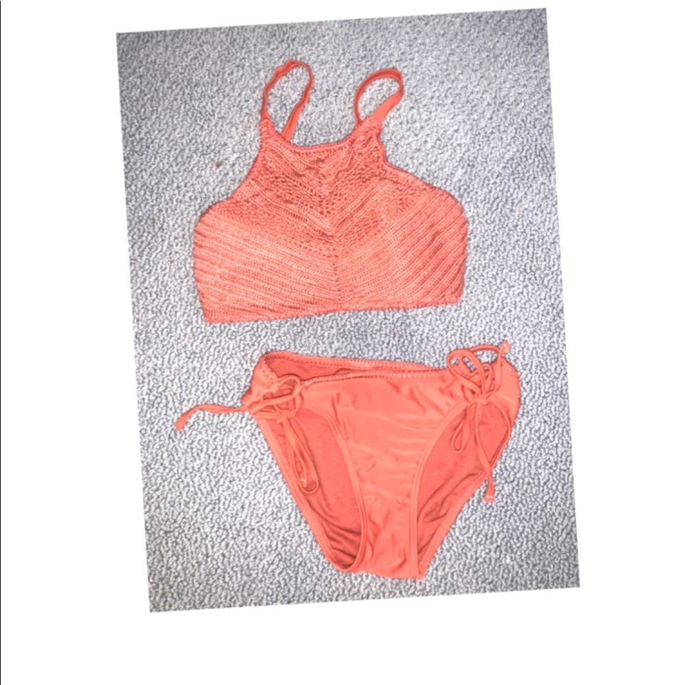 Adorable coral bikini!